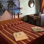 Gabriele Hotel *