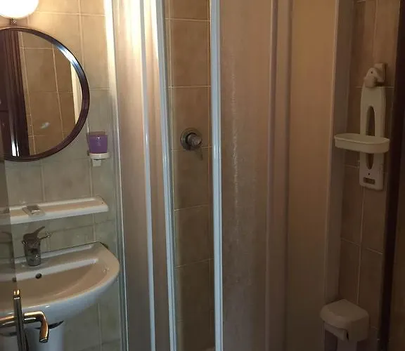 Gabriele Ξενοδοχείο *